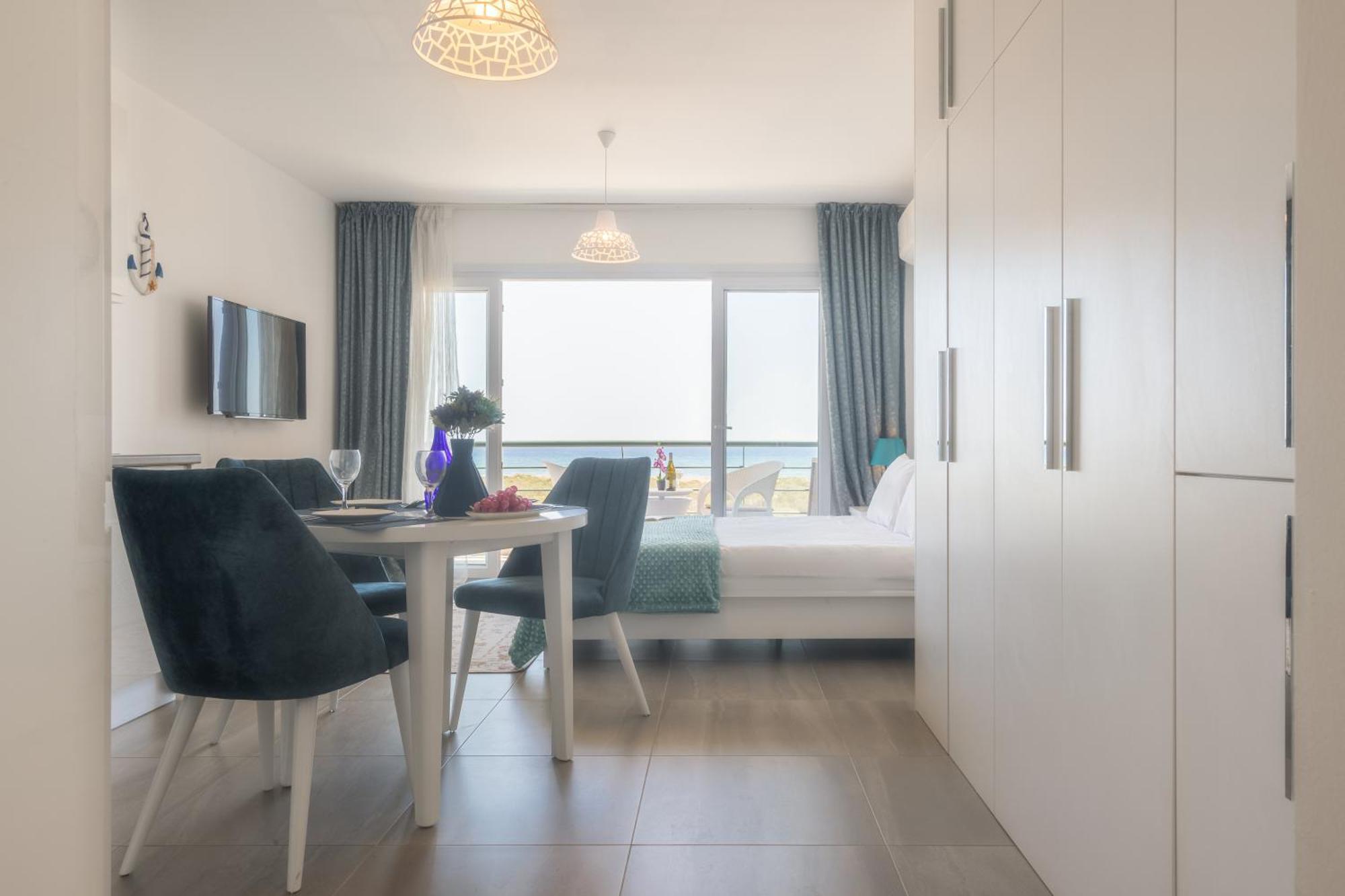 Thalassa Beach Resort & Spa Retreat Vokolidha Værelse billede
