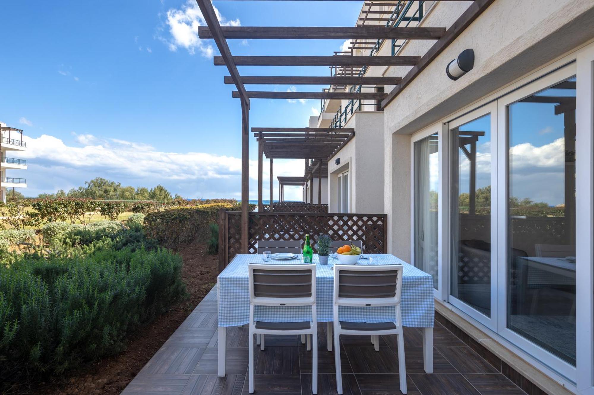 Thalassa Beach Resort & Spa Retreat Vokolidha Værelse billede